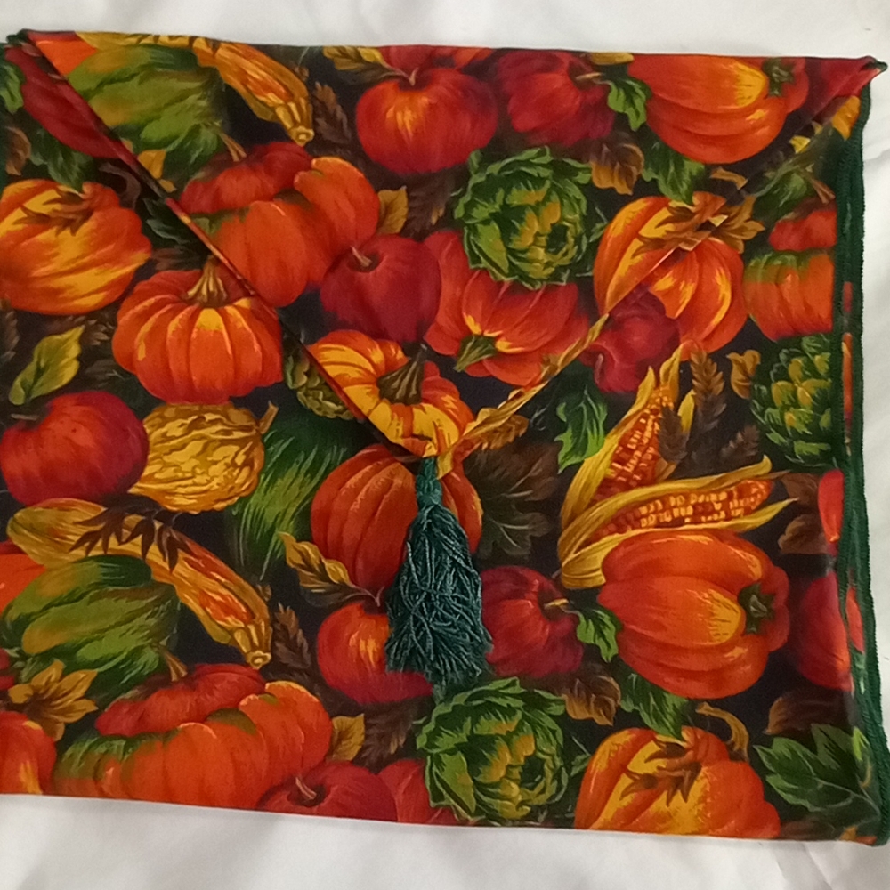 Autumn Table Runner - Picture 5 of 5